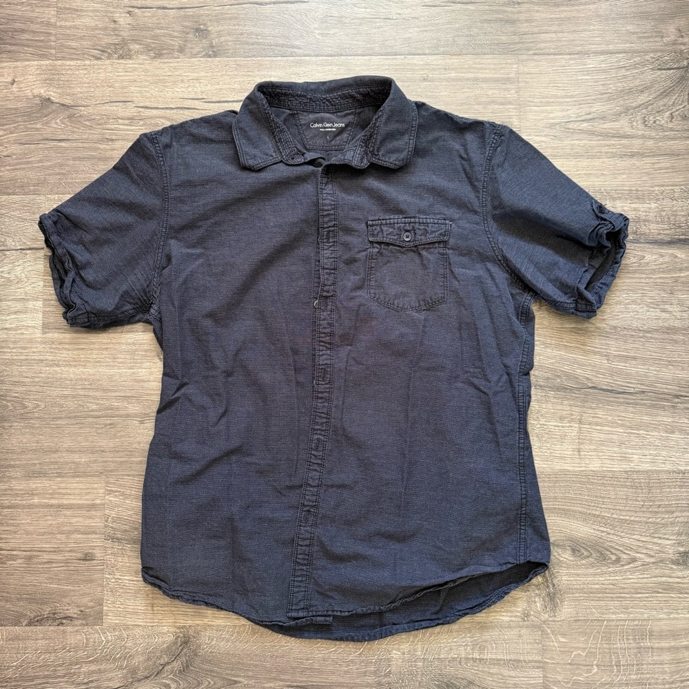 Calvin Klein Dark Gray Button Up Shirt size Large Men